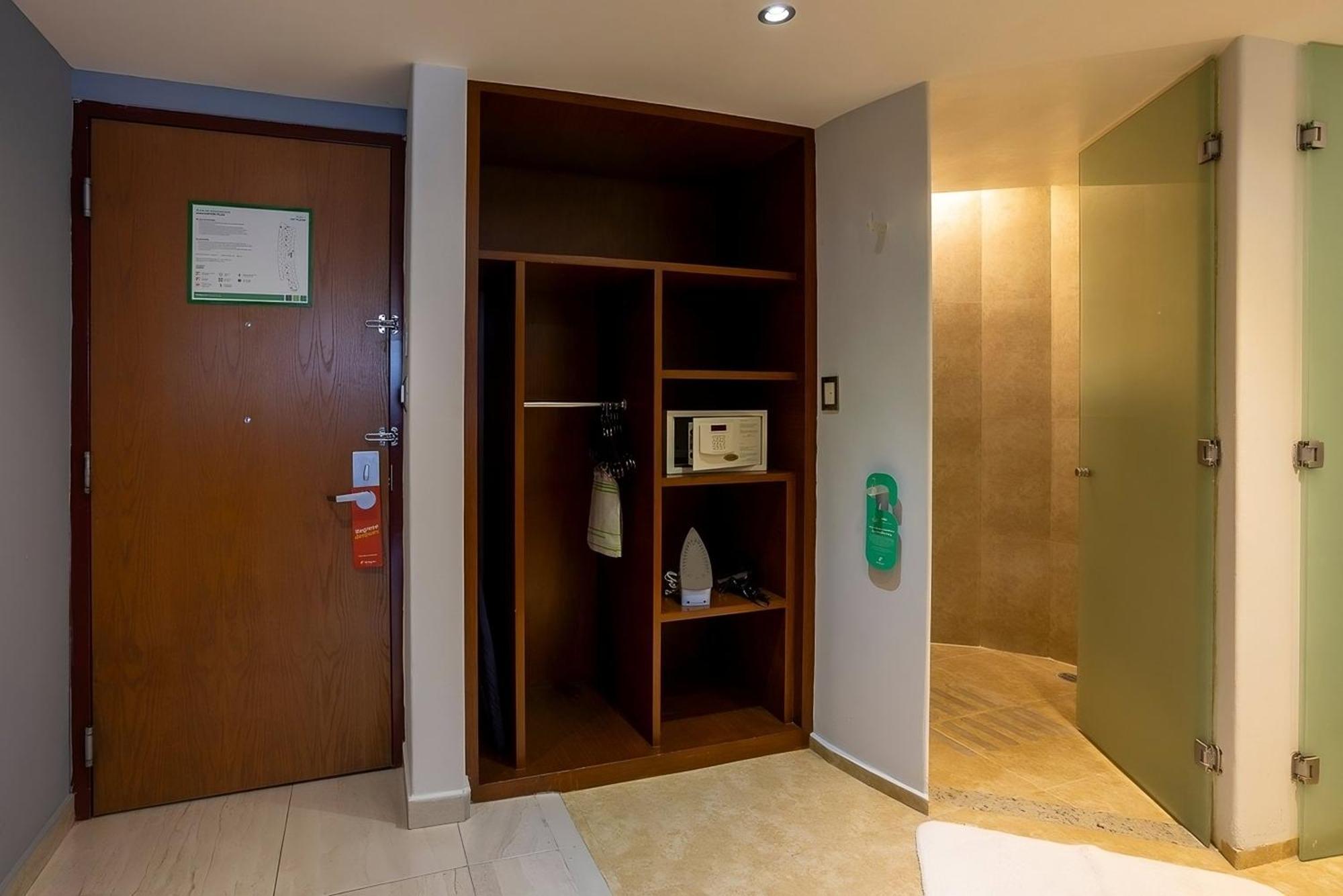 Finsa, An Ihg 4* Heroica Puebla de Zaragoza