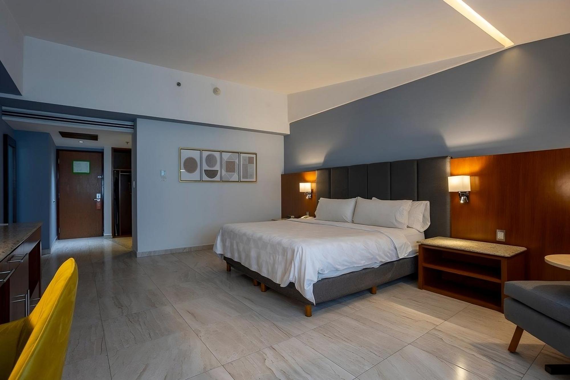 Hotel Finsa, An Ihg